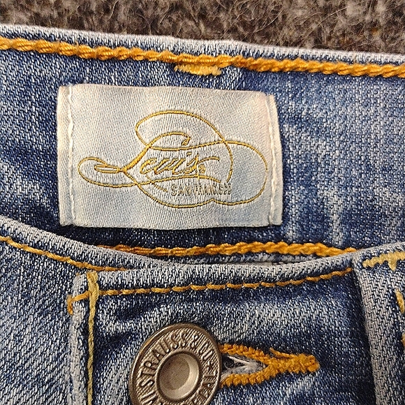 Levi Strauss & Co. Shorts - Picture 3 of 6